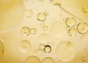 Gotas de aceite de oliva en un microscopio